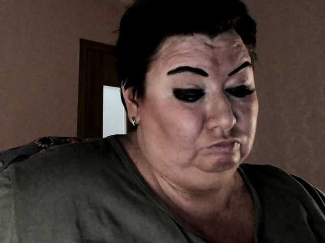Alinahott1