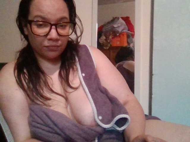 Kandykay live webcam show