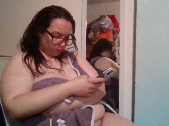 Kandykay live webcam show