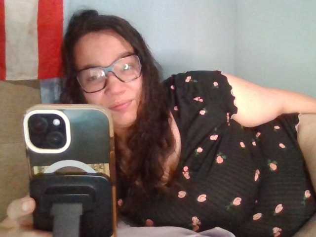 Kandykay — live female cam