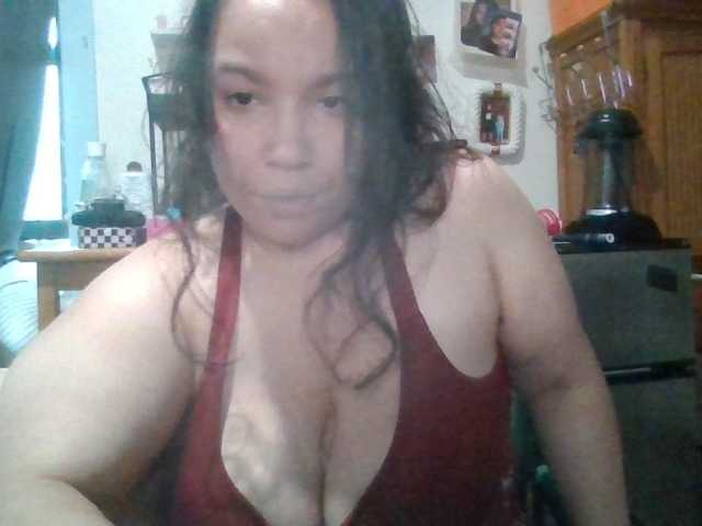 Kandykay live cam on BongaCams
