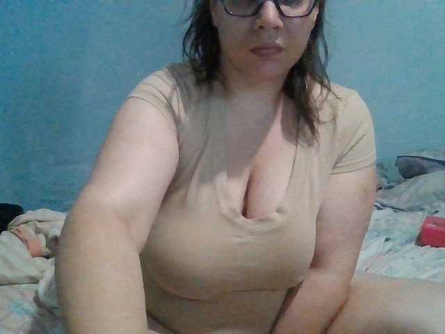 Kandykay live cam preview