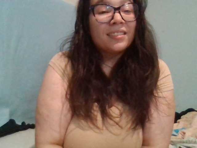 Kandykay live cam on BongaCams