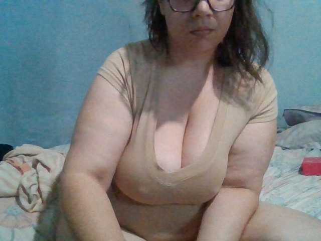 Kandykay live cam on BongaCams