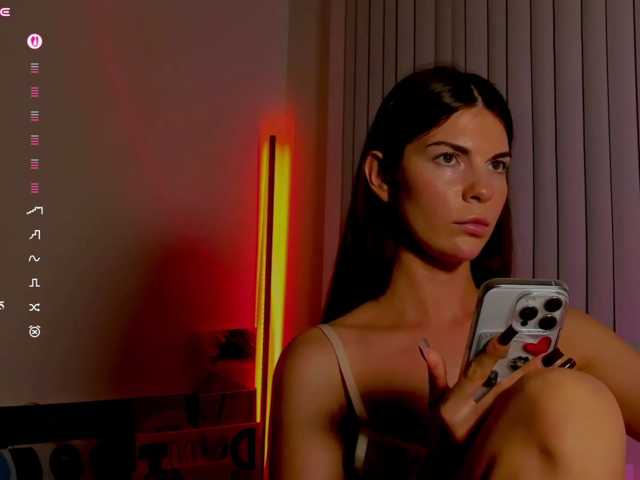 andrea-tasty live cam on BongaCams