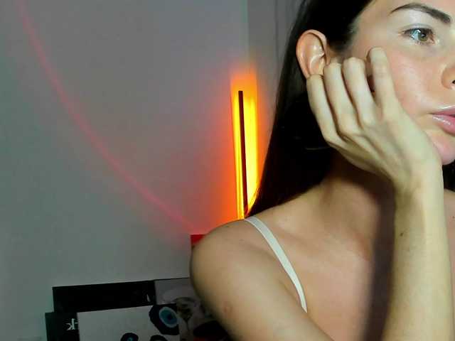 andrea-tasty cam belle