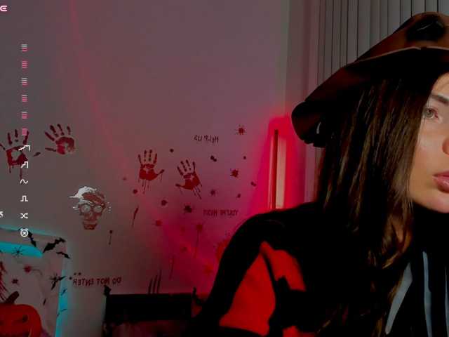 AndreaBlossom live cam on BongaCams