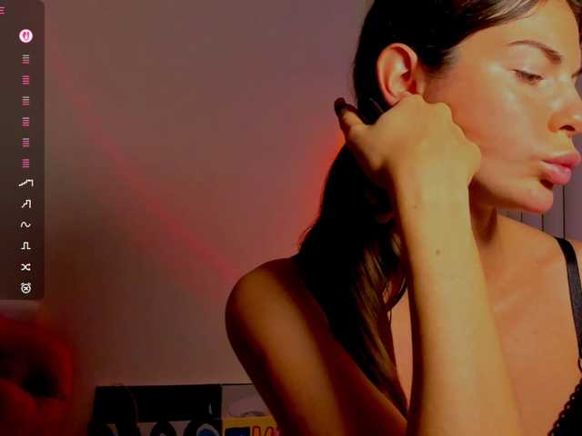 AndreaBlossom live cam preview