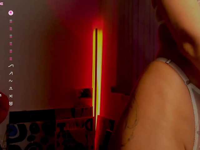 andrea-tasty live cam on BongaCams