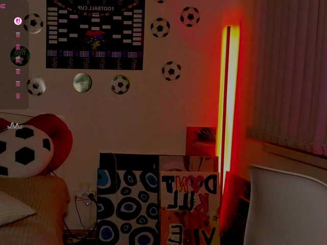 andrea-tasty live sex show