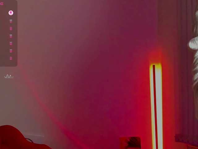 AndreaBlossom live webcam show