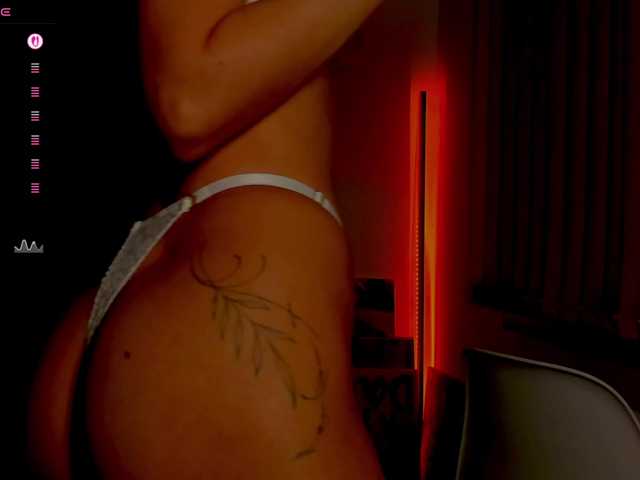 andrea-tasty live cam on BongaCams