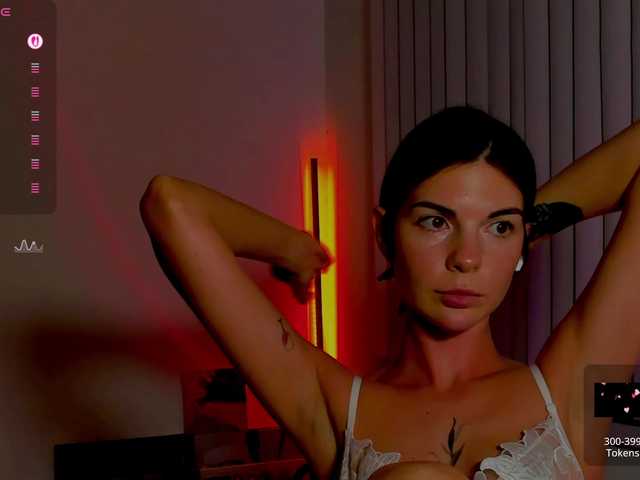 AndreaBlossom live webcam show