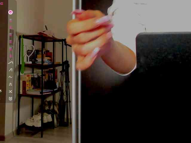 AndreaBlossom webcam