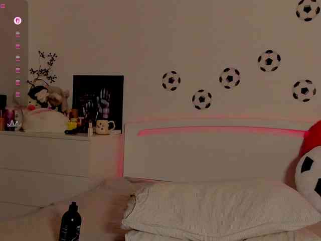 andrea-tasty Sex Cam Show