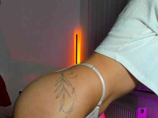 AndreaBlossom webcam