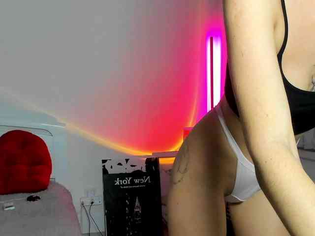 AndreaBlossom webcam