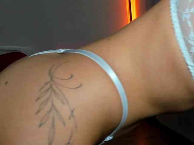 AndreaBlossom webcam