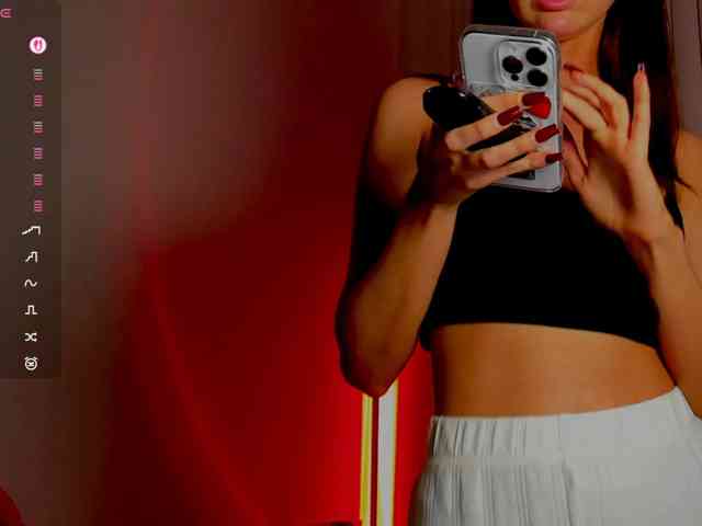 Model: AndreaBlossom