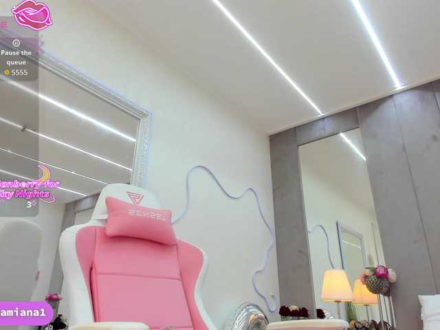  YannaMiana chat room