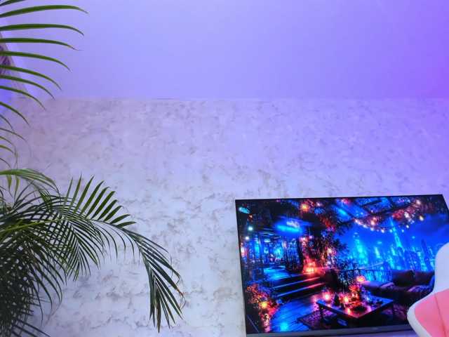 YannaMiana live cam on BongaCams
