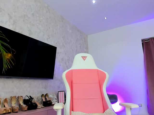 YannaMiana live cam preview