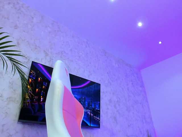 YannaMiana live cam preview