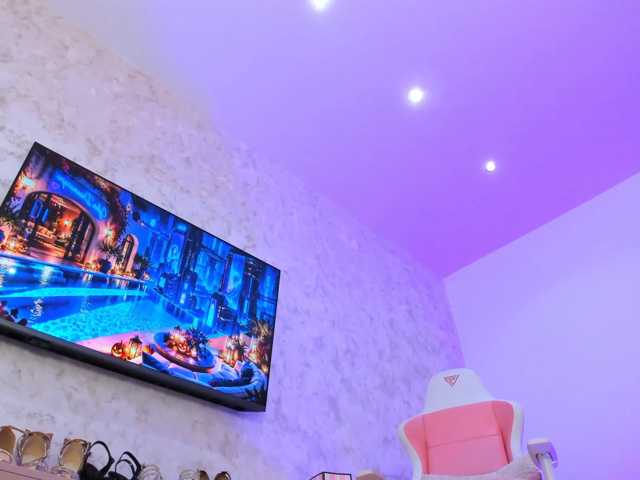 YannaMiana live cam preview