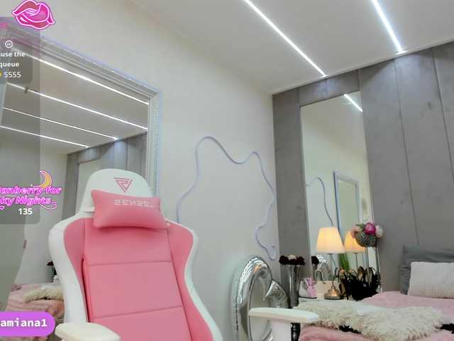  YannaMiana chat room