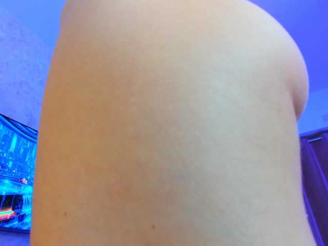 YannaMiana live cam on BongaCams