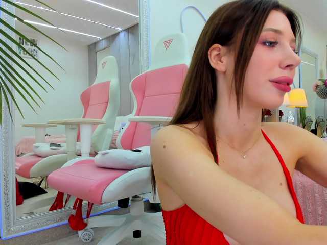 YannaMiana live cam on BongaCams