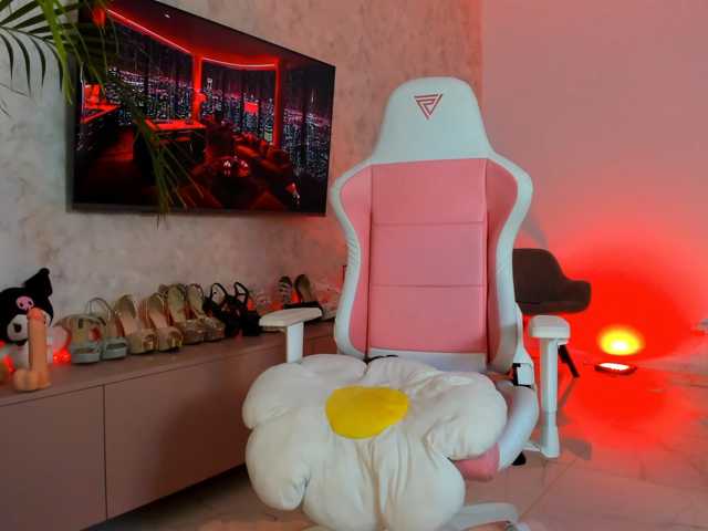 YannaMiana live cam preview