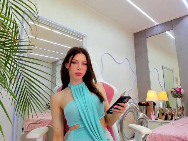 YannaMiana live cam on BongaCams