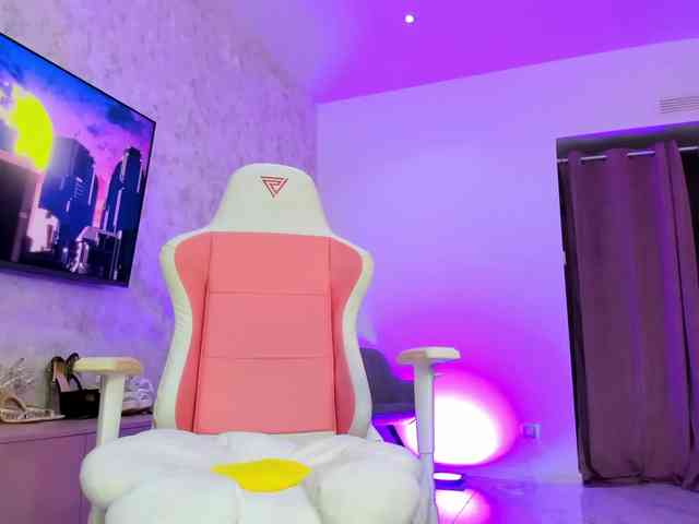 YannaMiana webcam