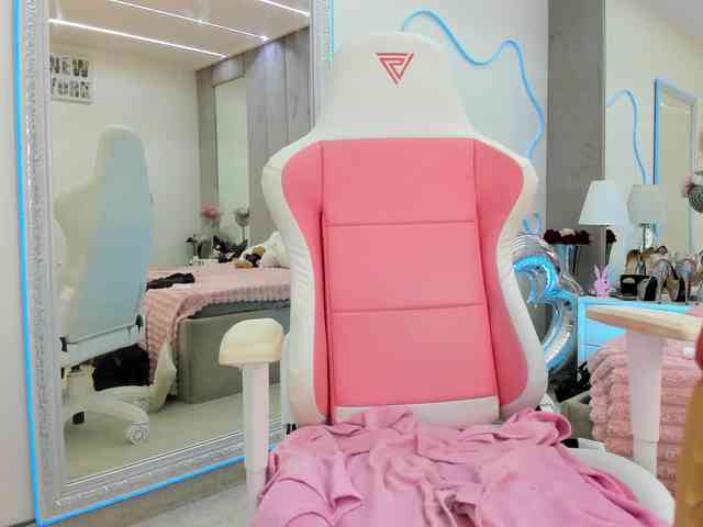 YannaMiana webcam