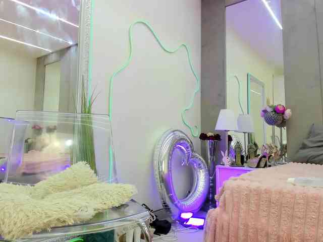 YannaMiana webcam