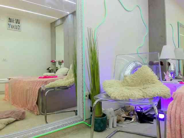 YannaMiana webcam