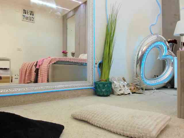 YannaMiana webcam