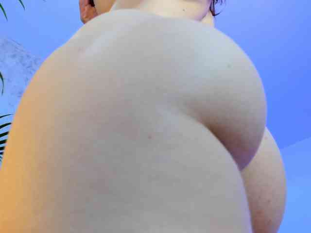 YannaMiana webcam