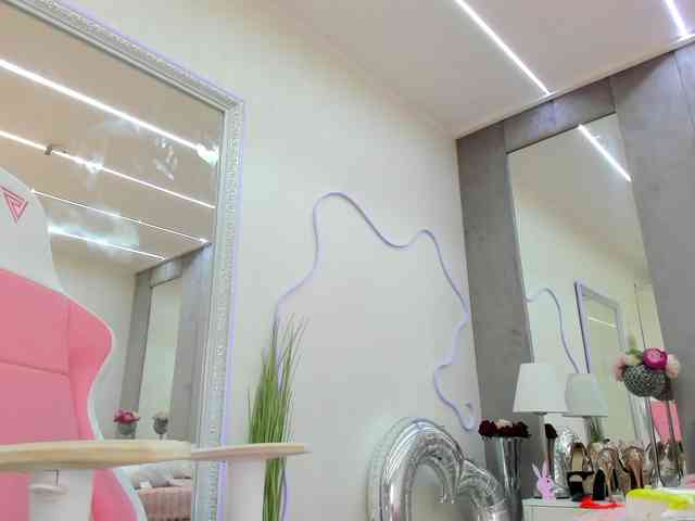 YannaMiana webcam