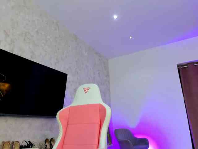 YannaMiana webcam