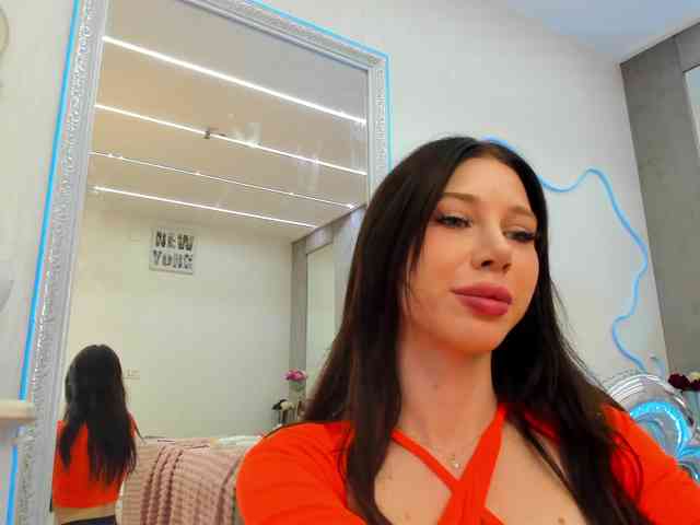 YannaMiana Sex Cam Show