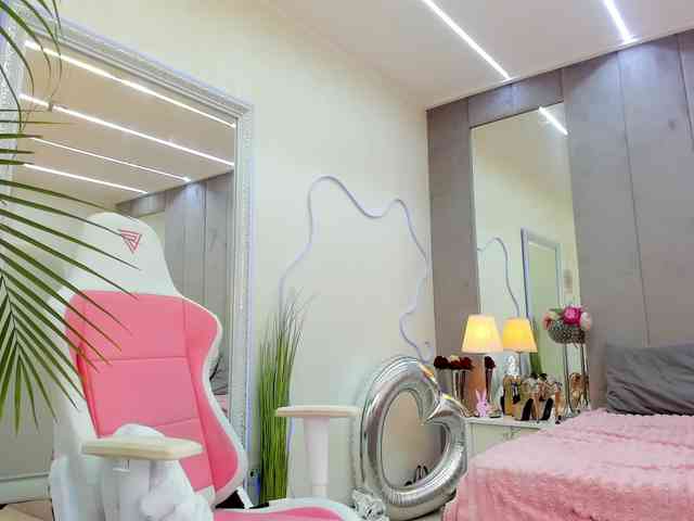 YannaMiana webcam