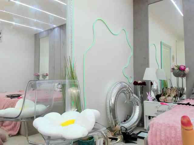YannaMiana webcam