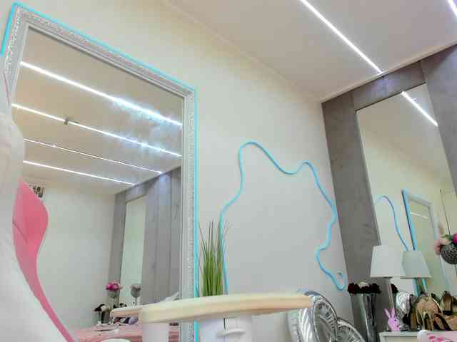 YannaMiana webcam