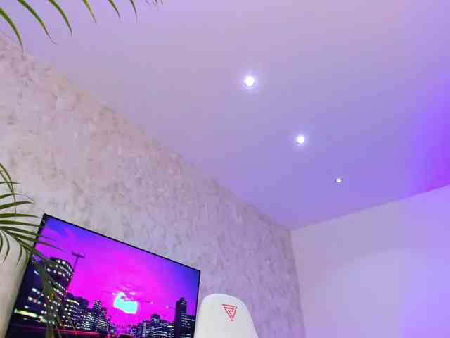 YannaMiana webcam