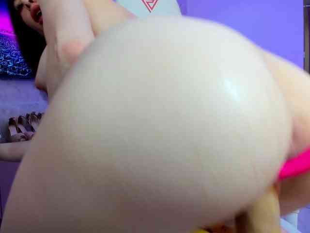 YannaMiana webcam