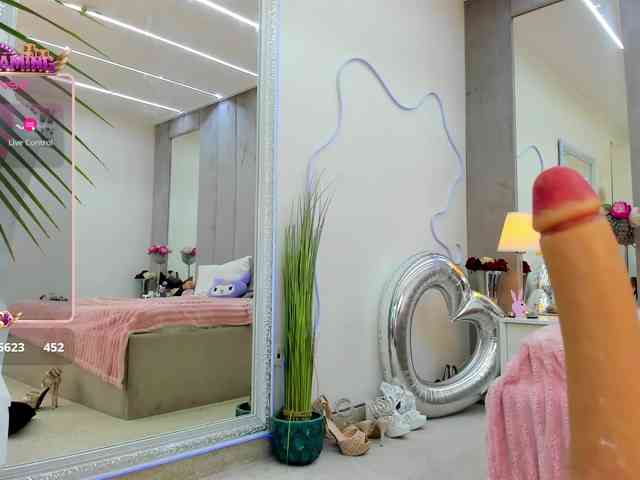 YannaMiana webcam