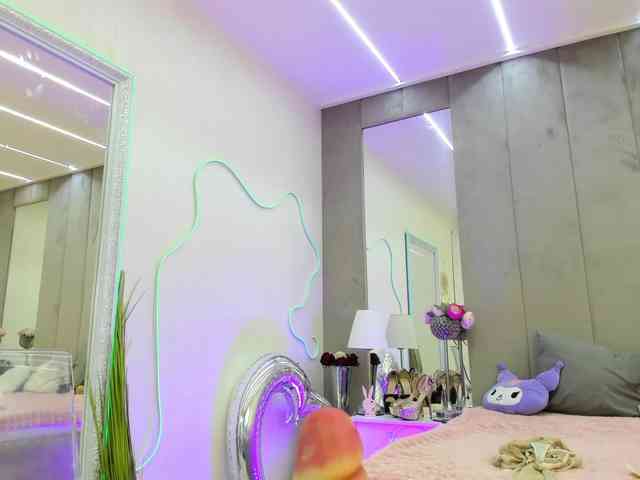 YannaMiana webcam