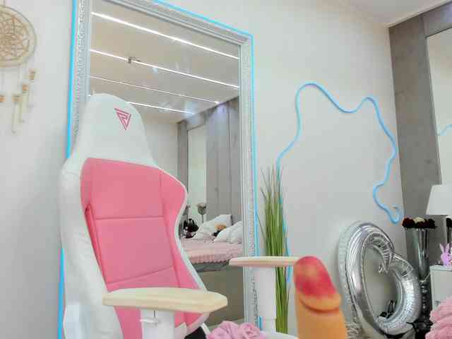 YannaMiana webcam